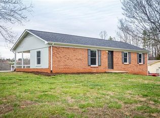 1576 Eastover Dr NW, Conover, NC 28613