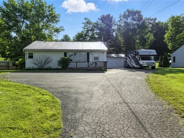 11583 Gowanda State Rd, North Collins, NY 14111