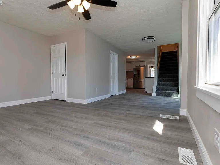1818 Dallas Ave — Photo 4