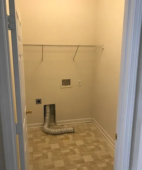 185 E Plaza Dr — Photo 16