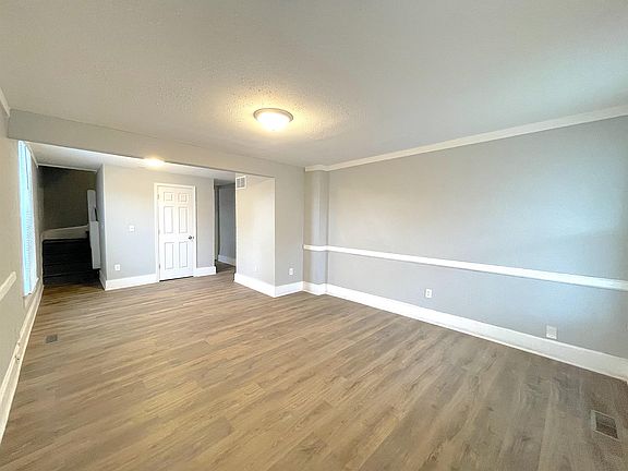 5th image of 16 Iowa St Unit 16
