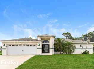 18205 Apple Rd, Fort Myers, FL 33967