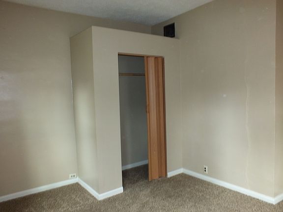 3rd image of 158 Morris Ave