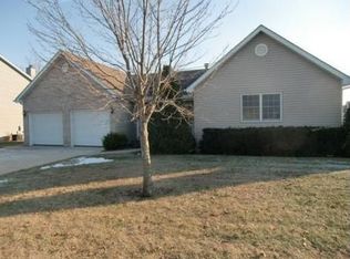 110 E Sunset Ave, Sandwich, IL 60548