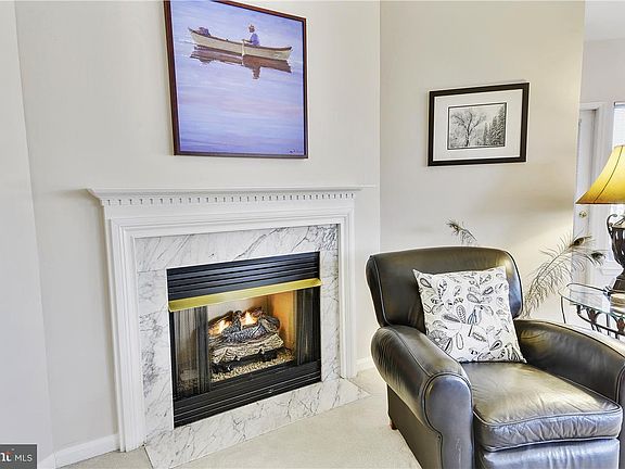 5th image of 2911 Deer Hollow Way Unit 223
