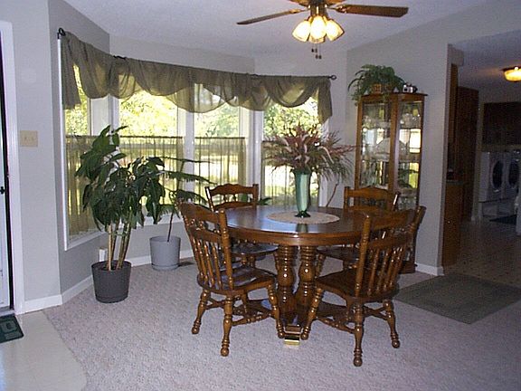 3rd image of 6376 Berkshire Ln