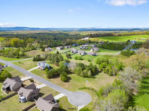 11 Cheshire Crossing Dr #11, Rock Spring, GA 30739