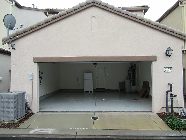 3169 Village Plaza Dr — Photo 5