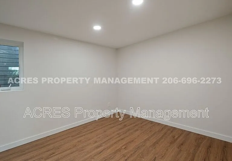 21222 15th Ave S — Photo 37