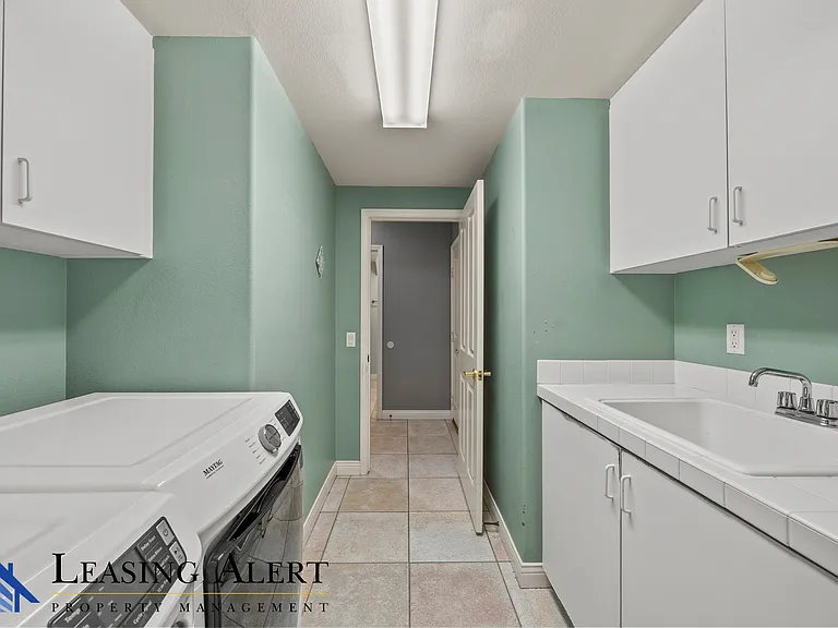 23367 Camford Pl — Photo 24