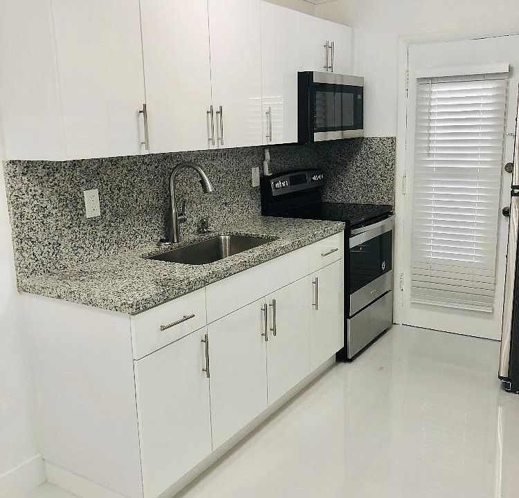 1st image of 890 NW 45th Ave APT 30