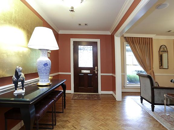 Beautiful Herring Bone laid hardwoods catch your eye from the moment you enter, while the open flowi