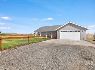 178 Eric Rd, Shoshone, ID 83352