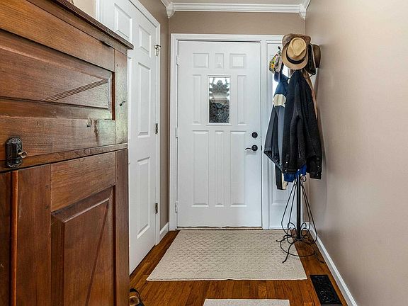 4th image of 3021 Teakwood Ln