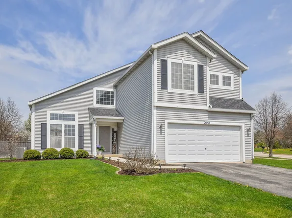 2058 Westbury Ln, Aurora, IL 60502