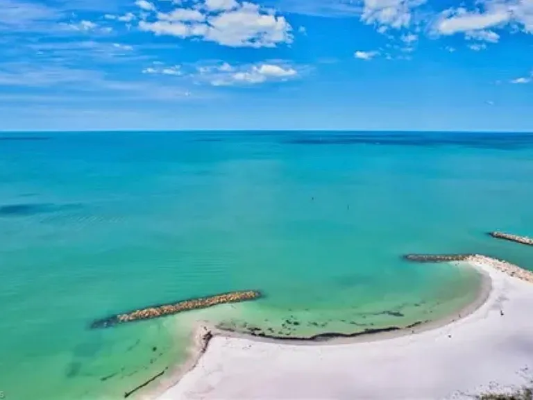 Turquoise paradise.