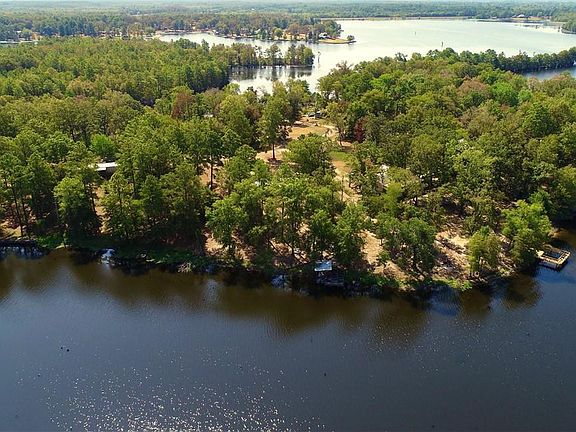 4th image of 114 Old Levee Rd