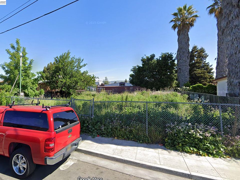 2nd image of 10575 Topanga Dr