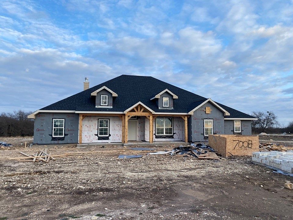 1st image of 7008 Creekside Ln