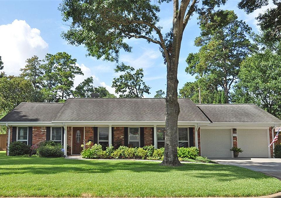 1st image of 10219 Shadow Wood Dr