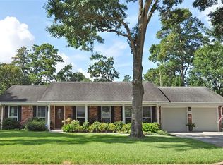 10219 Shadow Wood Dr, Houston, TX 77043