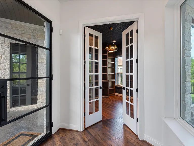 716 Crestone Stream Dr — Photo 6