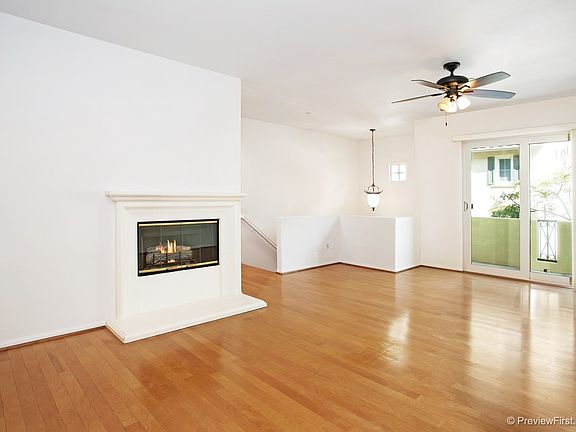 3rd image of 2610 Escala Cir