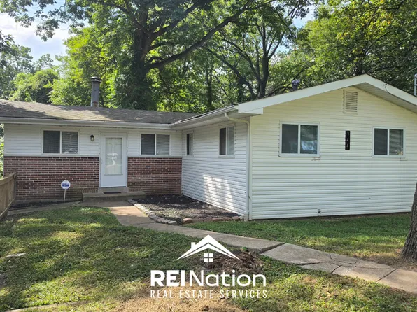 344 Lookout Dr, Saint Louis, MO 63137