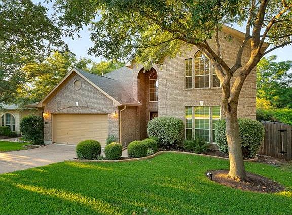 2nd image of 12820 Majestic Oaks Dr