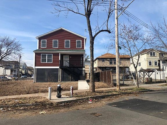 4th image of 153 Quincy Ave