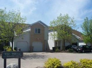 942 Rockefeller Ln, Madison, WI 53704