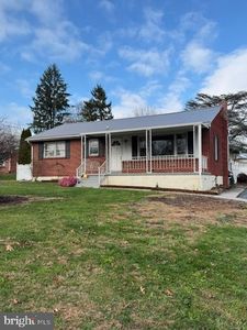 2588 Spring Garden Dr, Middletown, PA, 17057