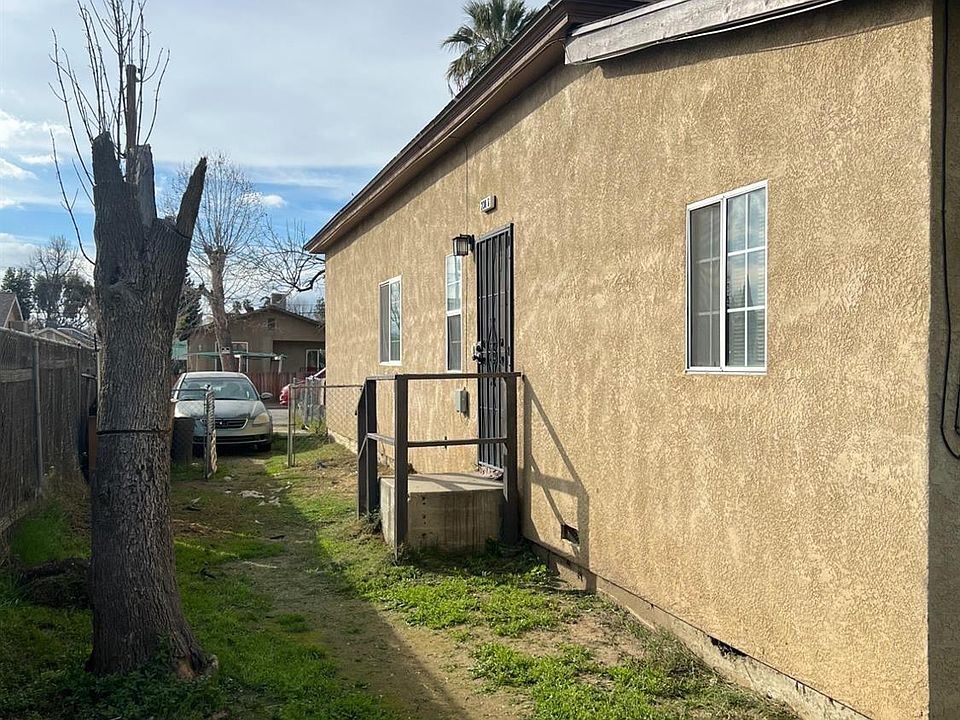 2nd image of 230 Eye St