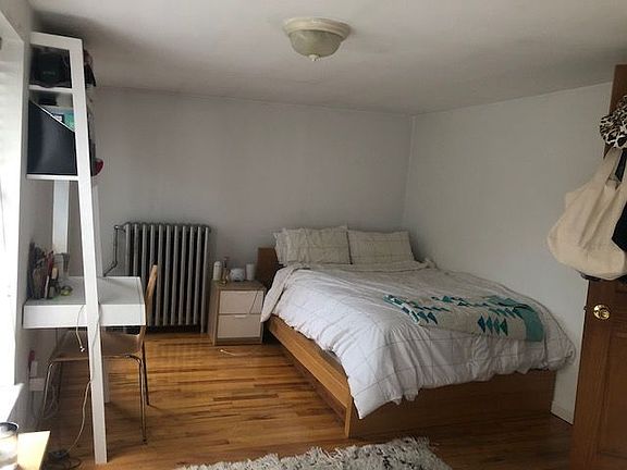 5th image of 441 Clermont Ave #3