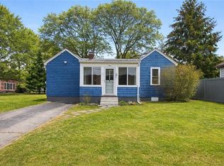 117 Circuit Dr, Narragansett, RI 02882