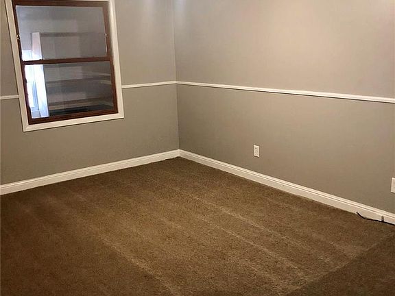5th image of 408 Joy Dr