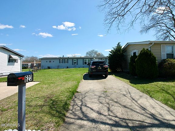 4th image of 623 Sara Drive