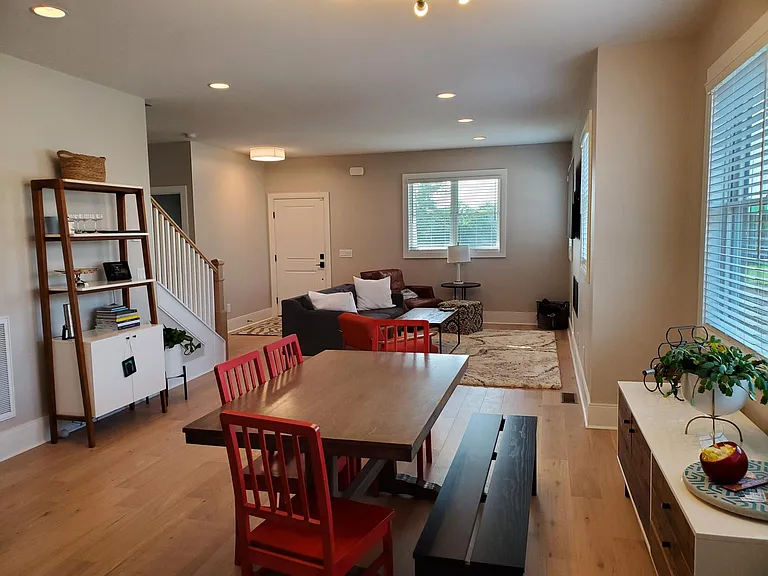 1021 Cheatham Pl — Photo 5