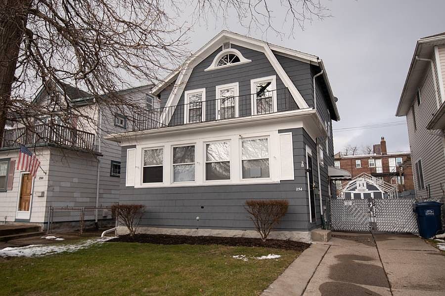 1st image of 254 Villa Ave