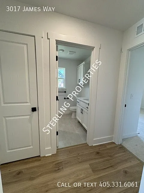 3 bed, 1907 sqft, $2,395 — Photo 4