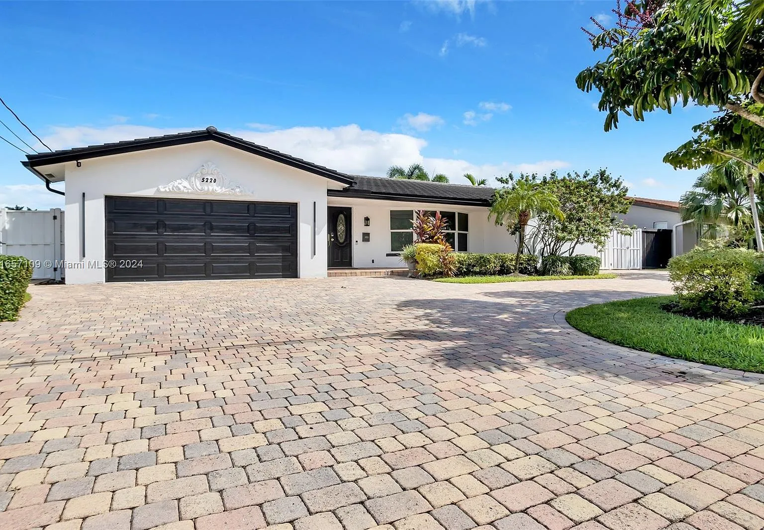 Golf Estates — Photo 2