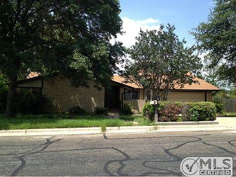 1st image of 1401 Tanglewood Dr