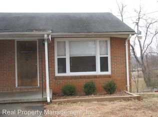 560 Stagecoach Rd APT C, Charlottesville, VA 22902