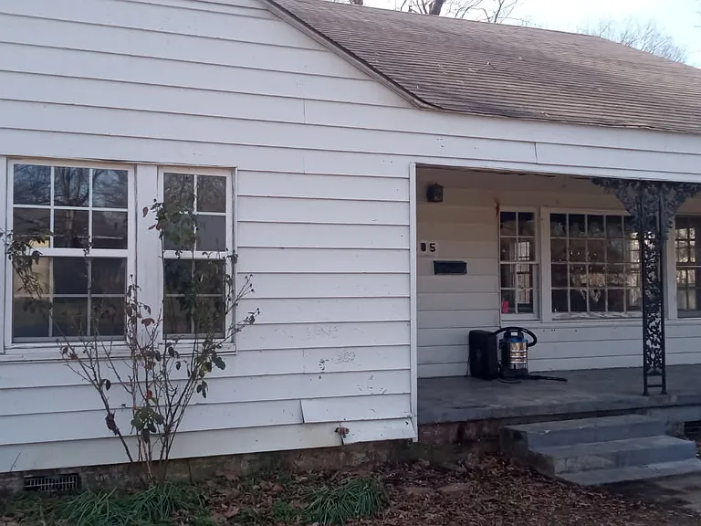 505 N Fir St — Photo 1