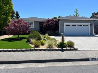 1624 Del Oro Cir, Petaluma, CA