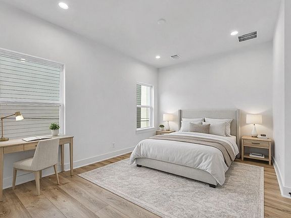 5th image of 2904 Ruth St