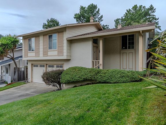 2nd image of 810 Saint Lawrence Dr