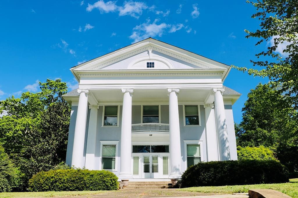 204 Greenville St, Abbeville, SC 29620 Zillow