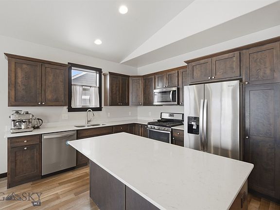 4th image of 2628 Meriwether Dr S