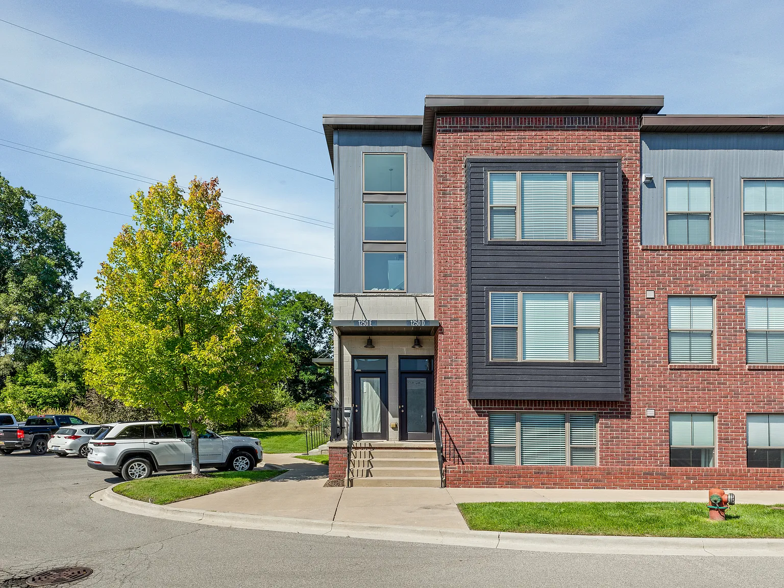 2 bed, 1450 sqft, $3,000 — Photo 3